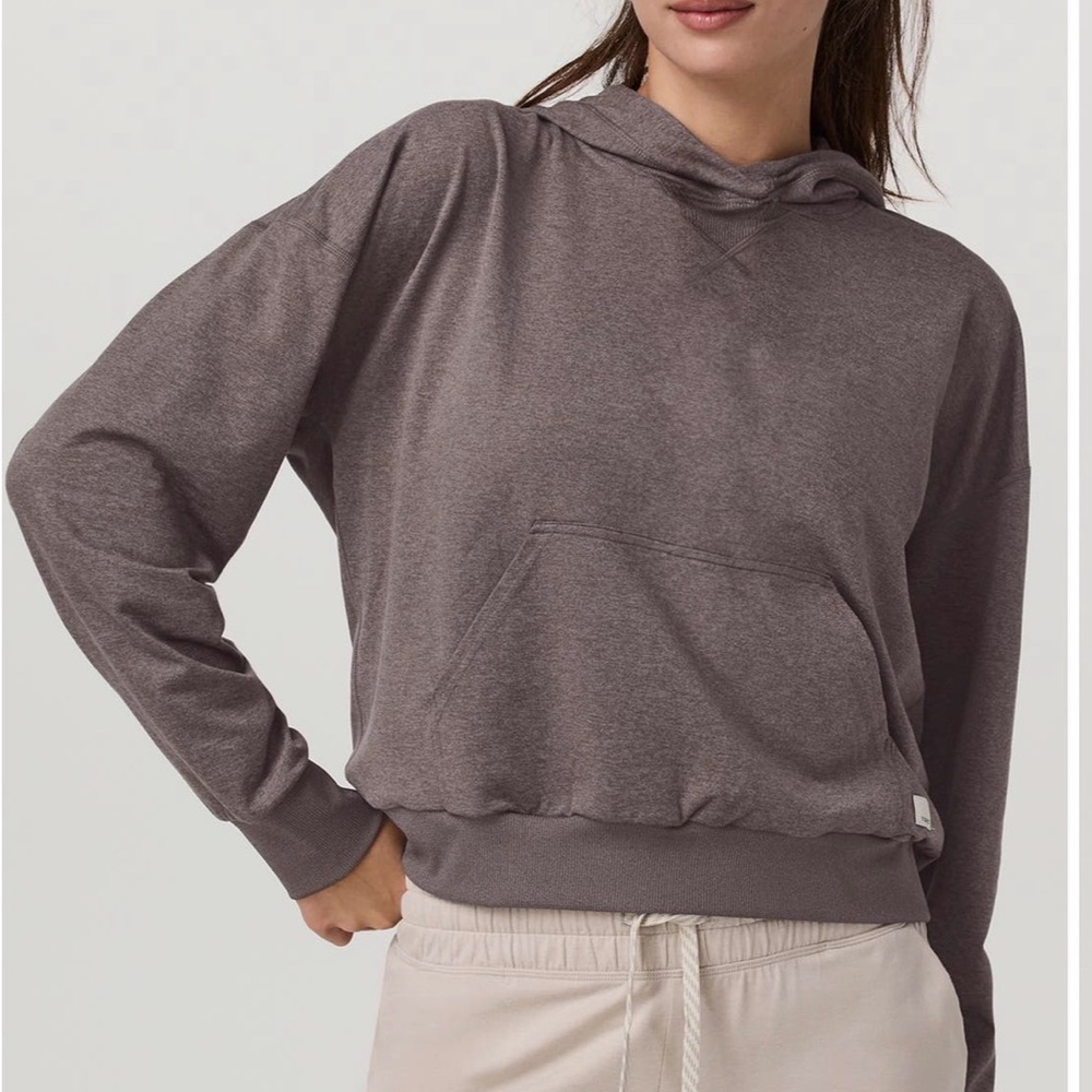 Vuori Halo Modern Pullover Hoodie
Huckleberry Heather